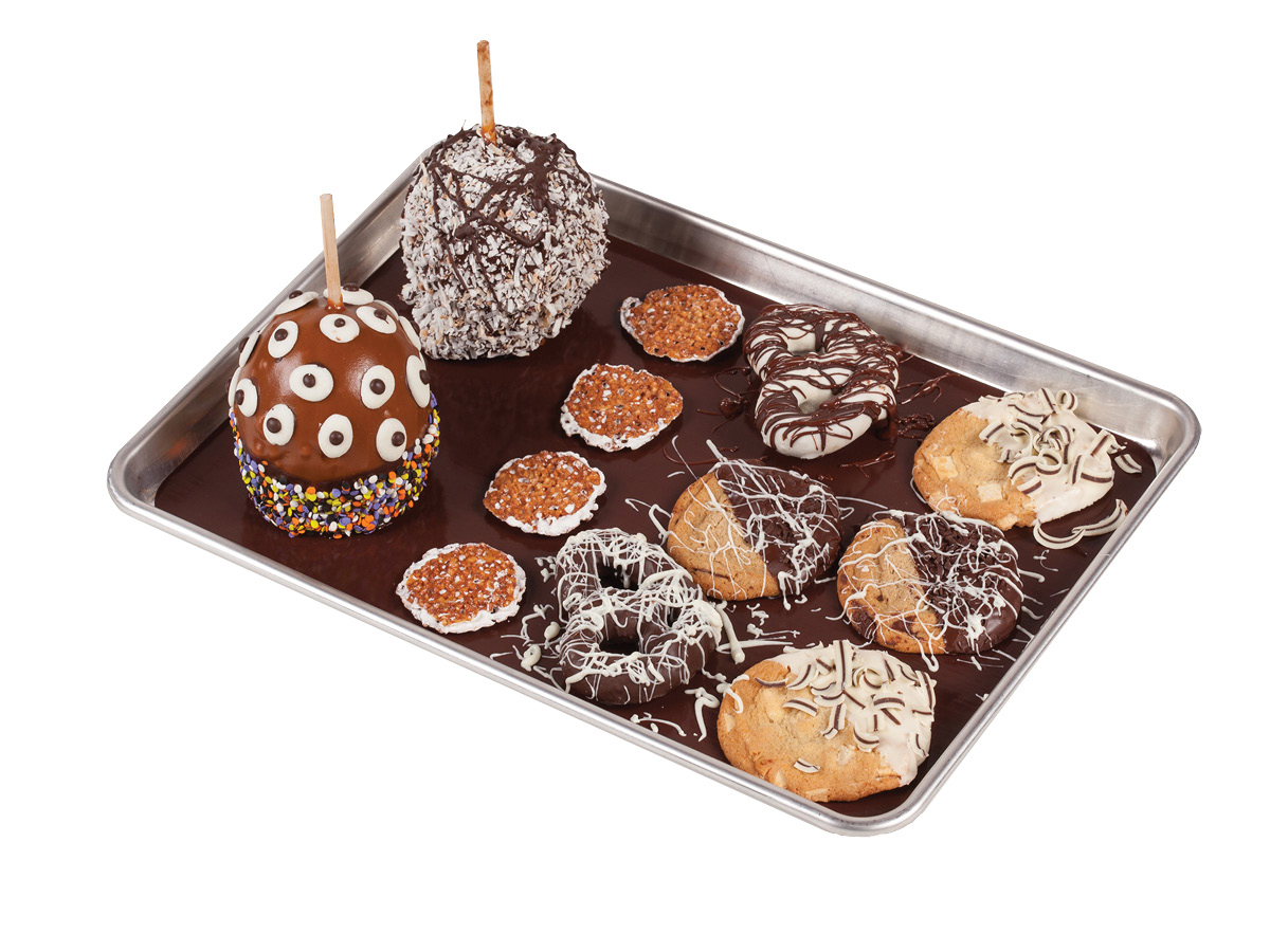 Reusable PTFE baking tray liners for easy release of baked goods